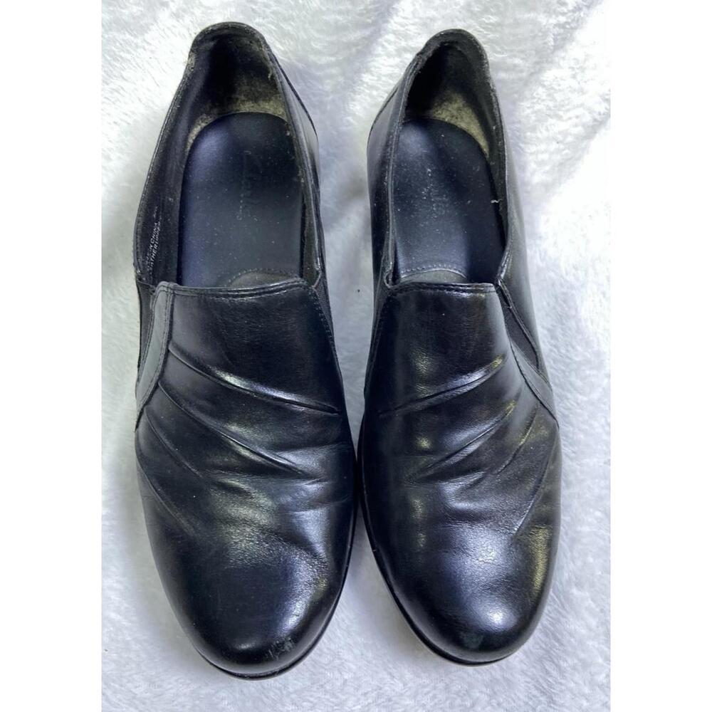 Clarks Partridge Womens Pleated Leather Slip On Shoes Black Loafers 89487 8.5 W